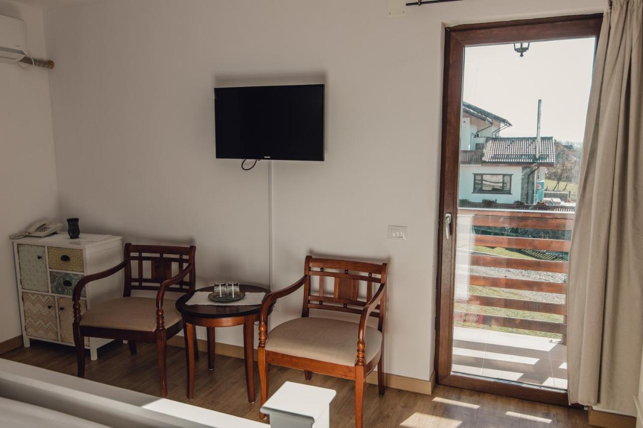 Complex Transalpina Hotel Aninisu din Vale Buitenkant foto